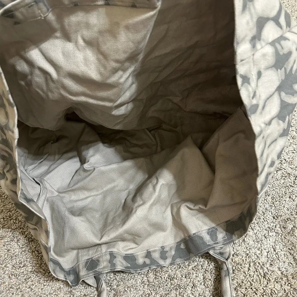 NWT Alo Yoga Iconic Shopper Tote Bag Grey Tiedye Cotton OS Canvas Travel Gym Run